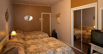 Motel Nanook Motel 2*